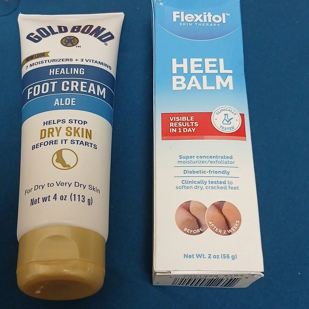 SKIN CARE BUNDLE W/SKIN BAG SEE DESCRIPTION FOR CONTENTS